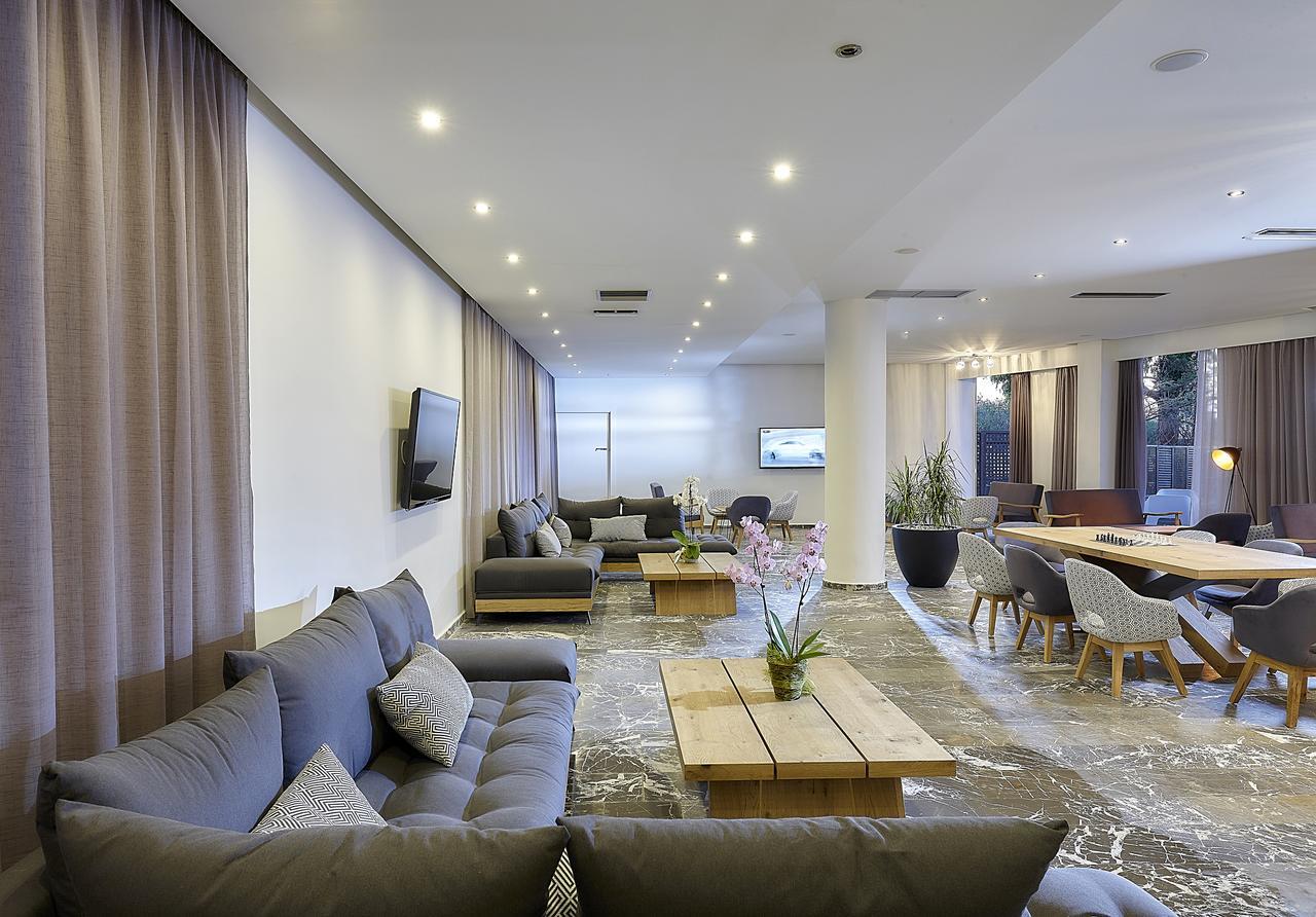 Vasia Royal Hotel 구베스 외부 사진